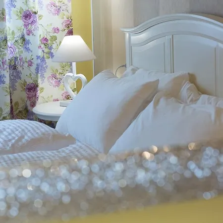 Bed & Breakfast Rossodisera 3*